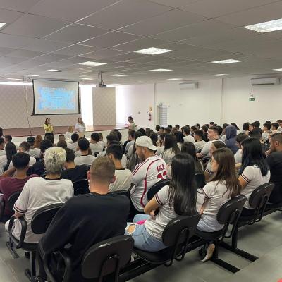 Nesta segunda 06, ocorreram as aulas inaugurais dos cursos técnicos no CEEP Naiana Babaresco de Souza